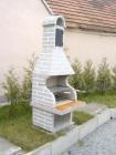 Zahradní krb Lužnice s udírničkou v komíně, povrchová úprava Marmolit - odstín, 109 - cihla malá.